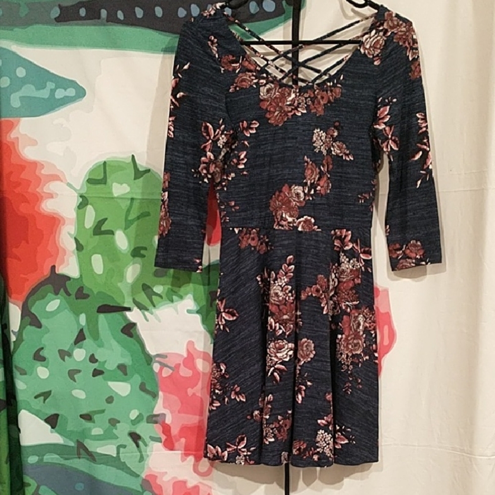 ⛵ 5/$15 by & by Navy Floral 3/4 Length Sleeve Dress